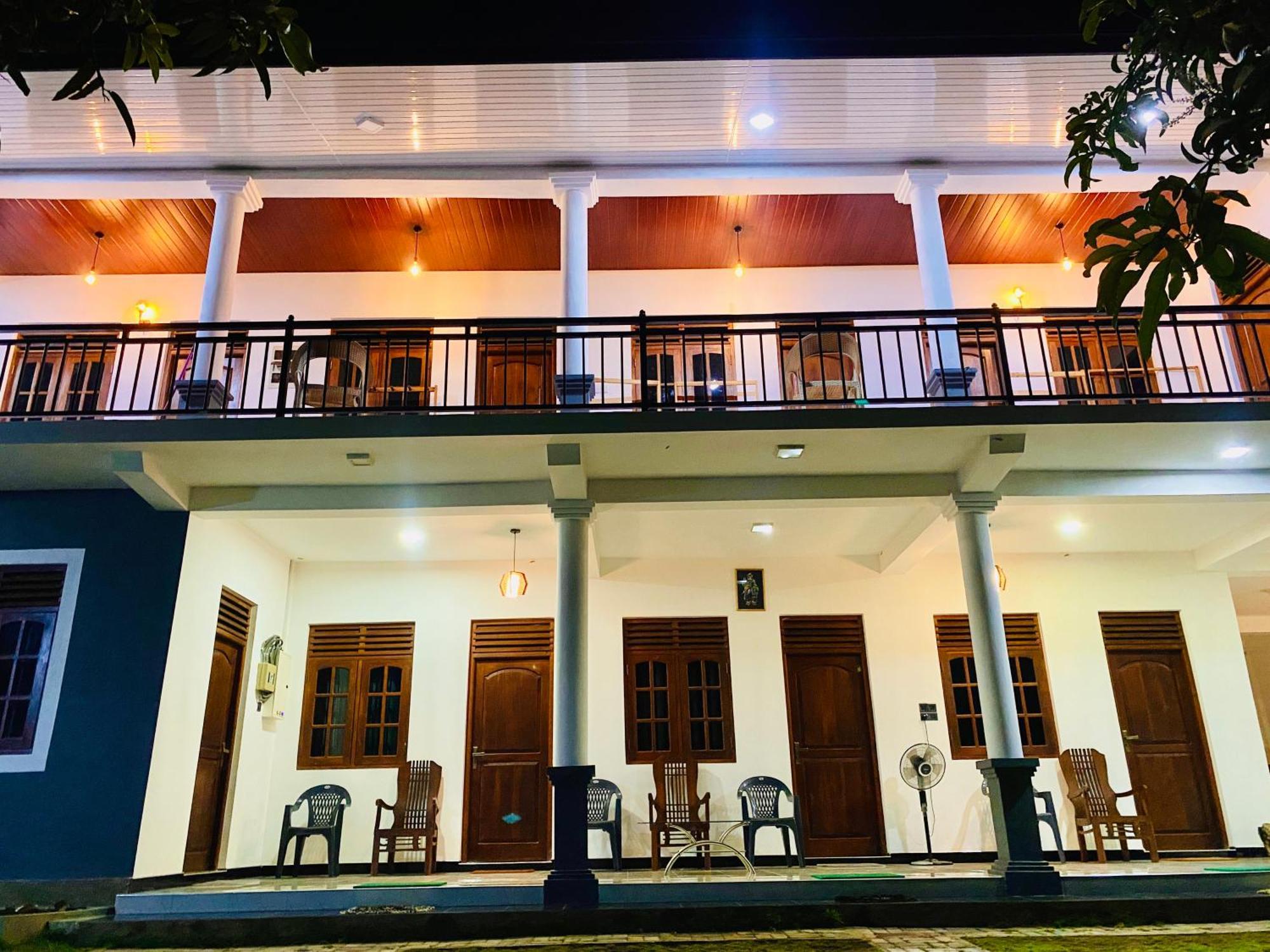 Geethani Tourist Home بولاناروفاي المظهر الخارجي الصورة